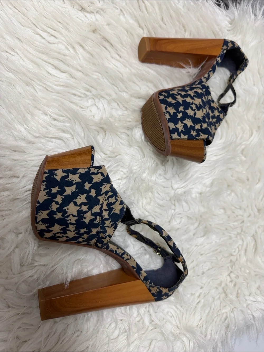 Jessica Simpson Navy and Cream Star-Print Platform Peep-Toe Heels